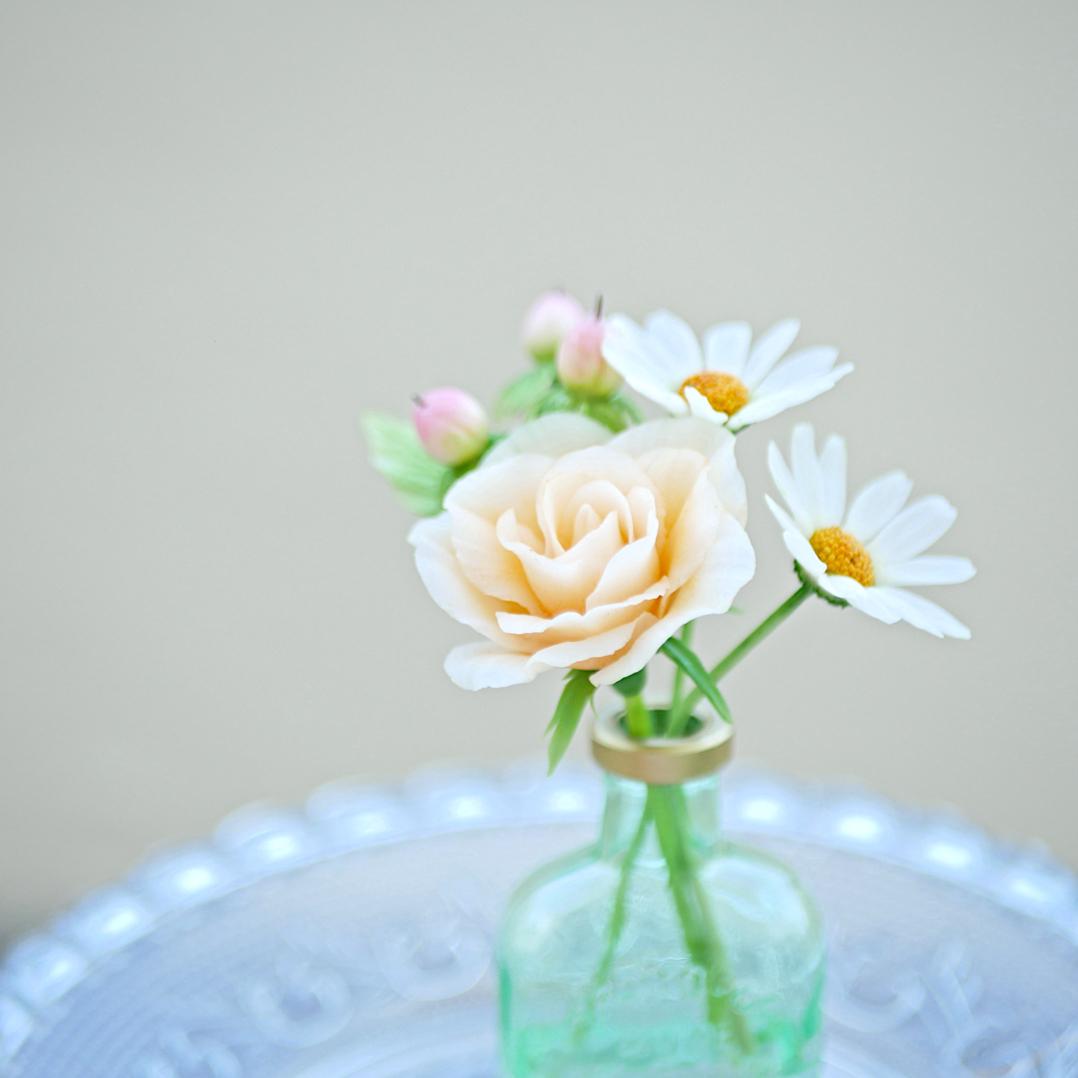 ちょこんとさん。 ✿クレイフラワーNO.MWH1-U1枚目の画像