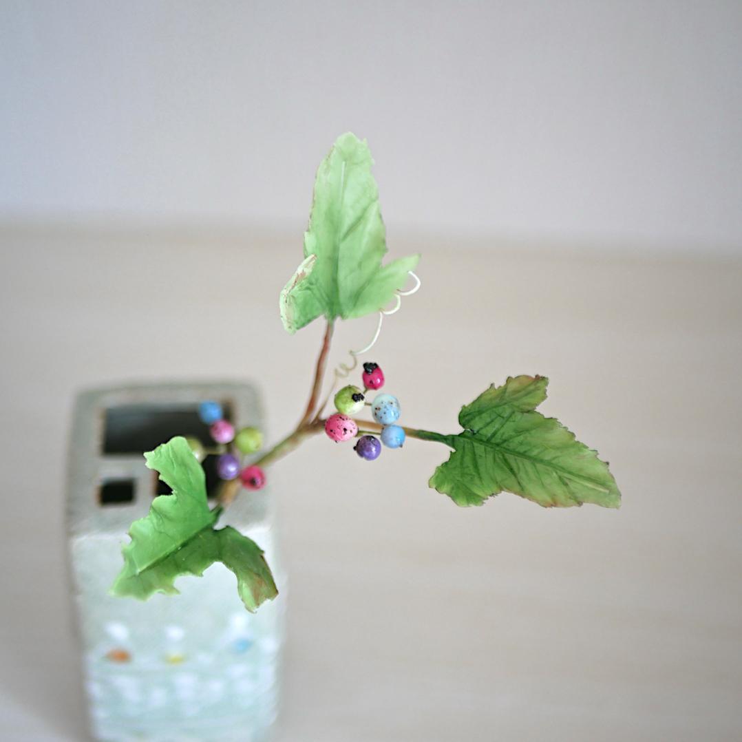 (再販)枯れない 野葡萄 ✿クレイフラワーNO.N3−M1枚目の画像